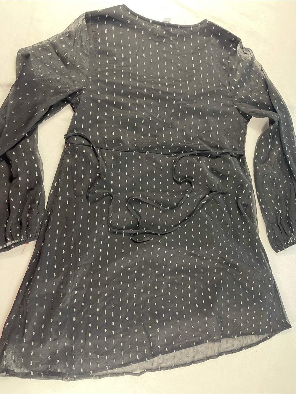 Old Navy NWT Black Silver Metallic Chiffon Mini Dress Long Sleeve Size S - Picture 6 of 6